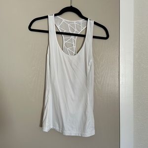 Lululemon running top. Medium. Mesh back